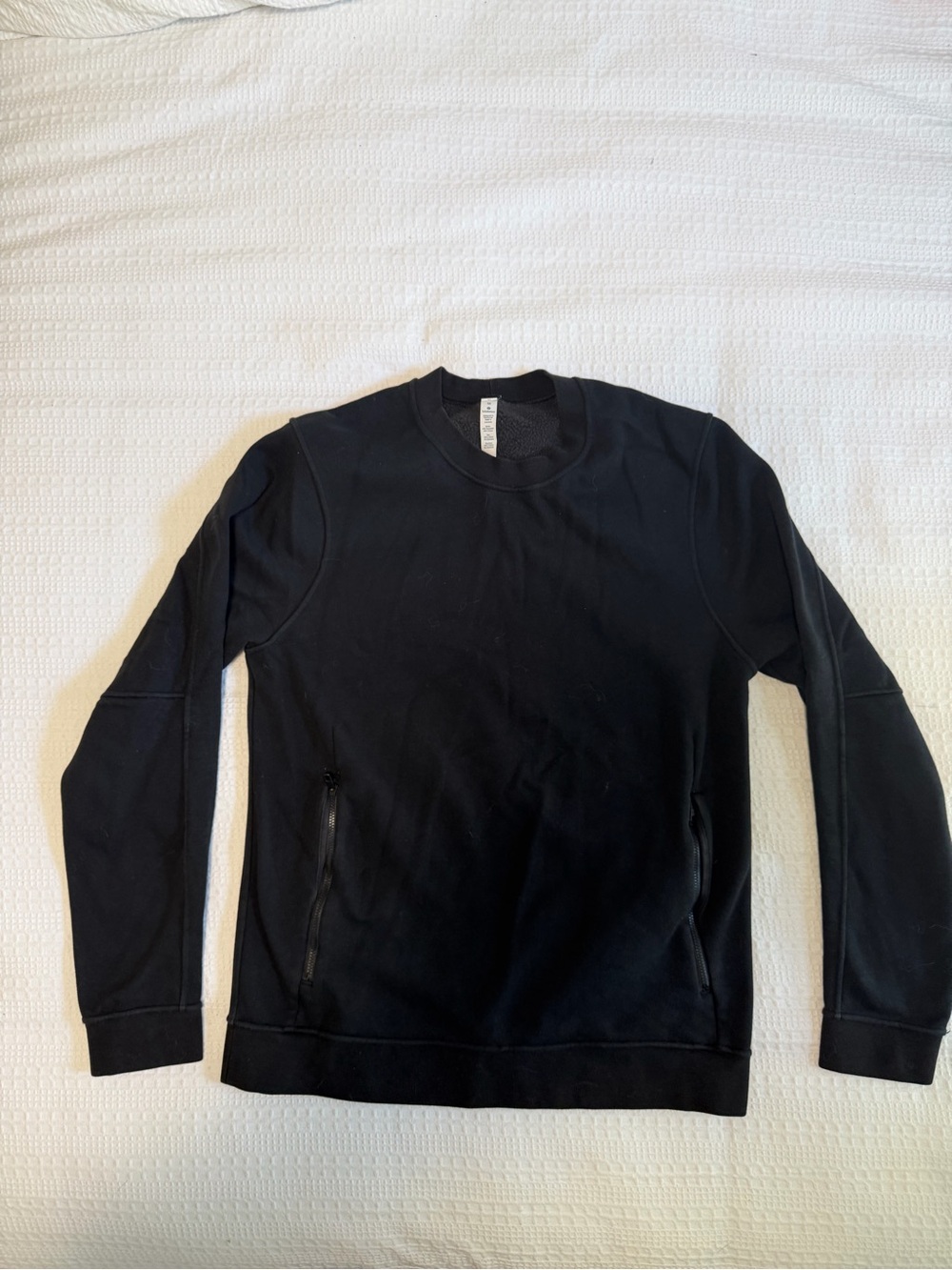 lululemon athletica Men's Black Crewneck Sweater with Zip Pockets